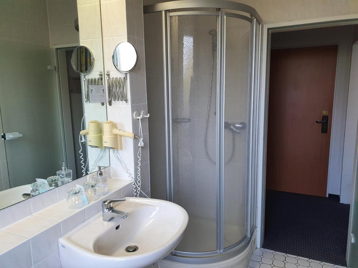 Hotel Pension Stoertebeker Biendorf Екстер'єр фото